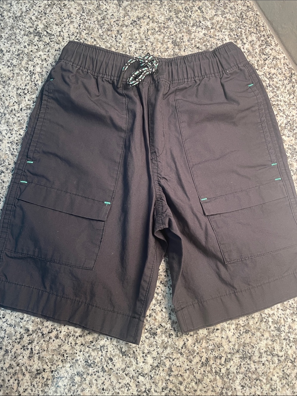 Hanna Andersson Black Cargo Drawstring Shorts with Mint Accents